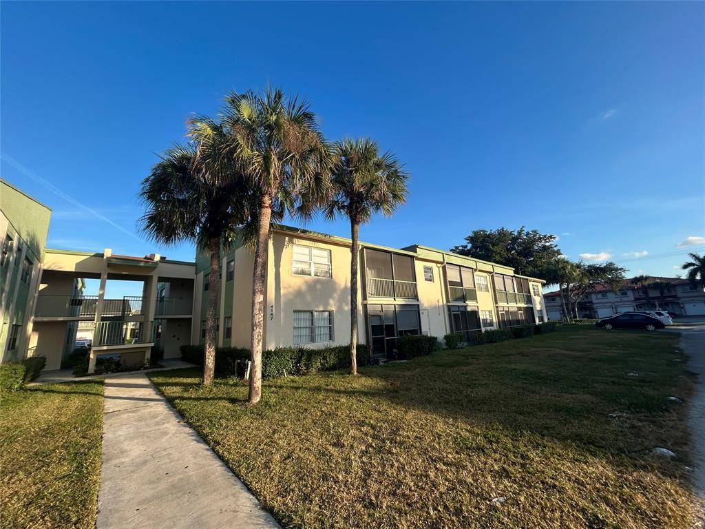 Coral Springs, FL 33065,4147 NW 90th Ave #206