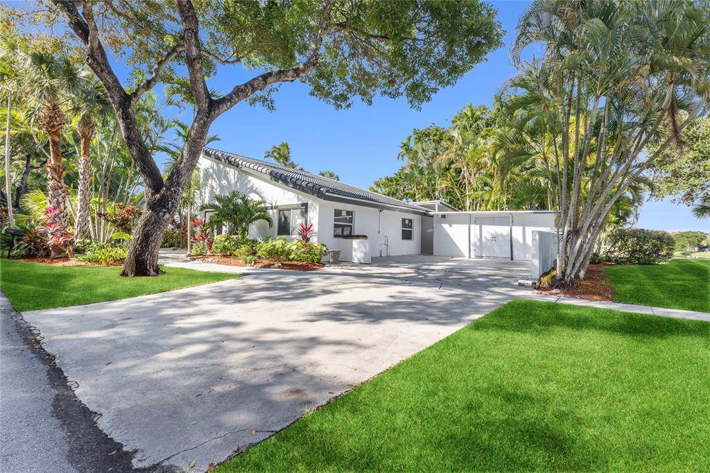 Deerfield Beach, FL 33442,4701 NW 1st Pl