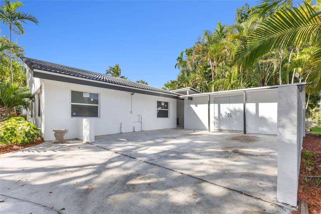 Deerfield Beach, FL 33442,4701 NW 1st Pl