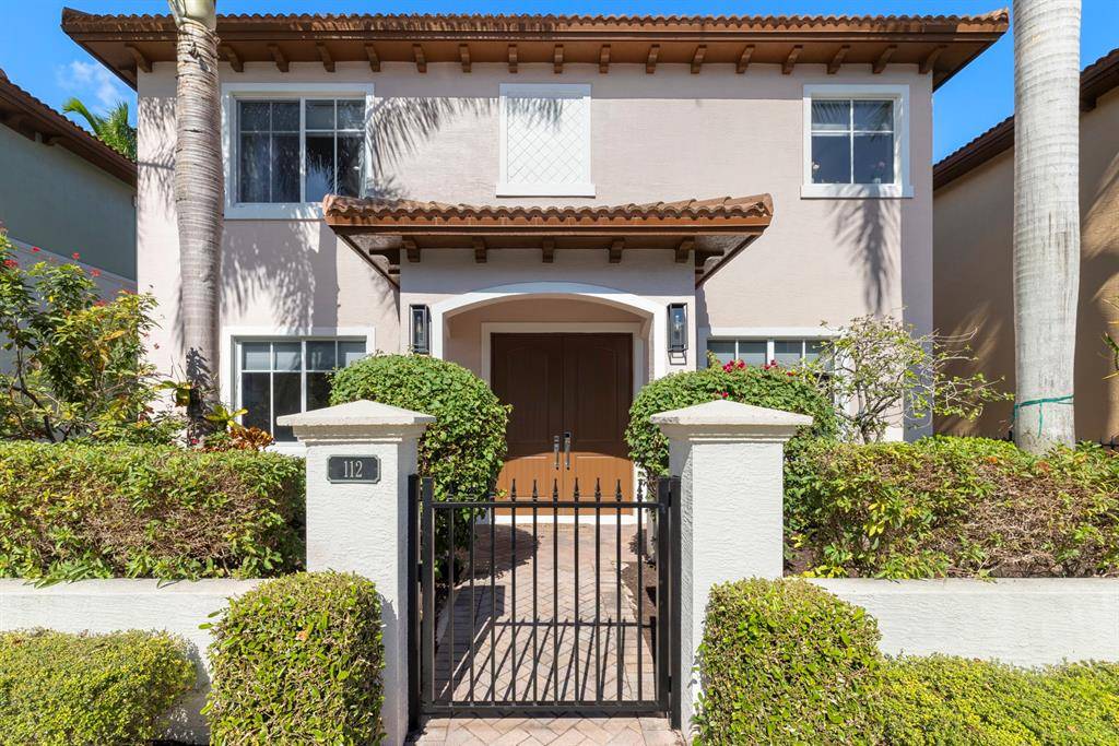 Boca Raton, FL 33432,112 NW Gardener St