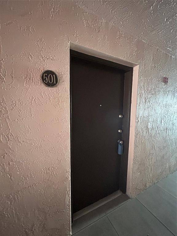 Miami, FL 33155,7040 Coral Way #501