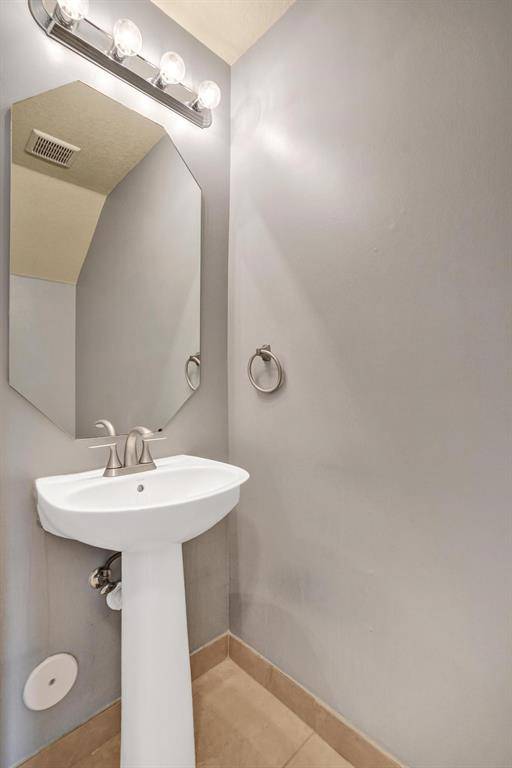 Coconut Creek, FL 33073,6105 Grand Cypress Cir