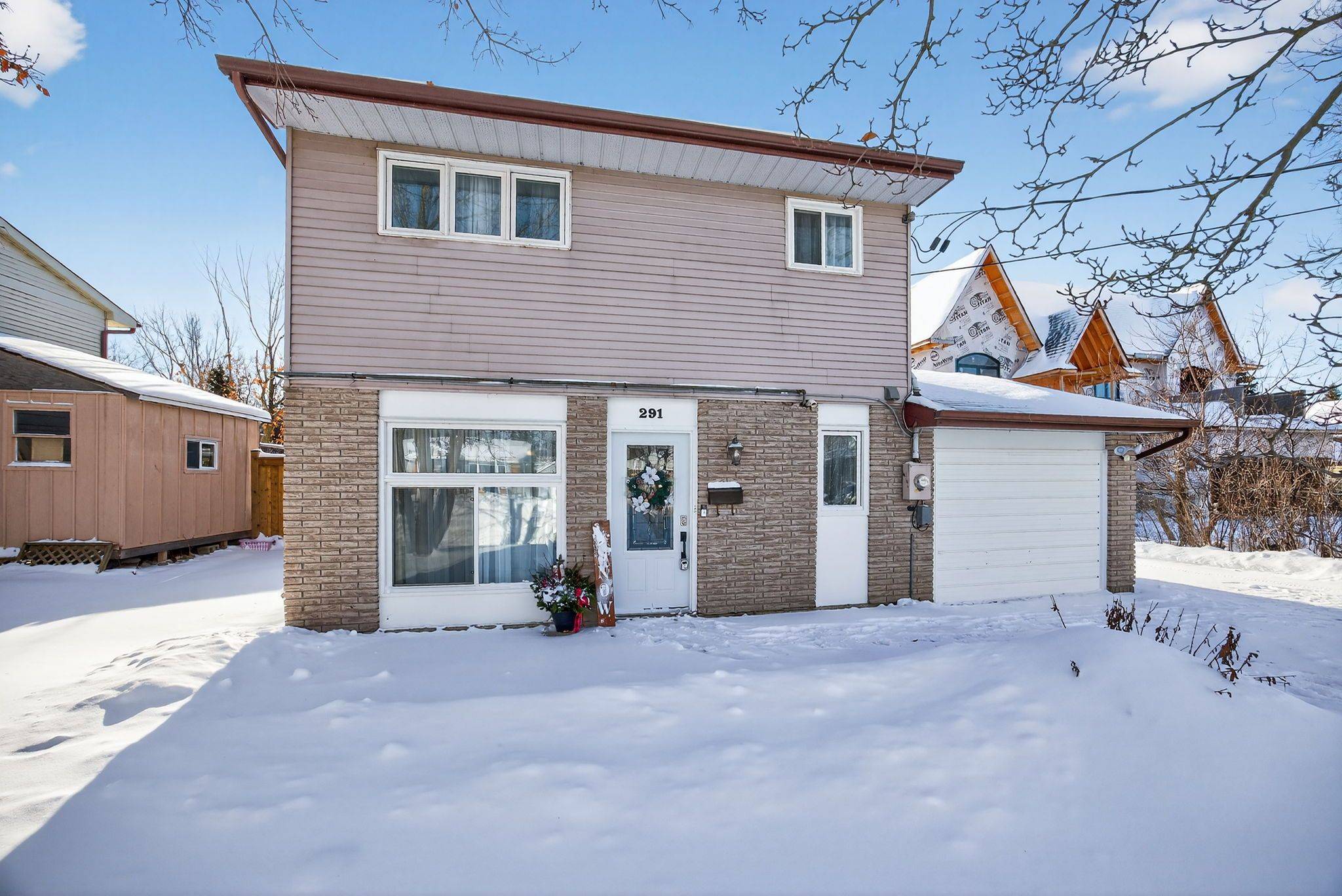 Georgina, ON L4P 3A6,291 Annshiela DR