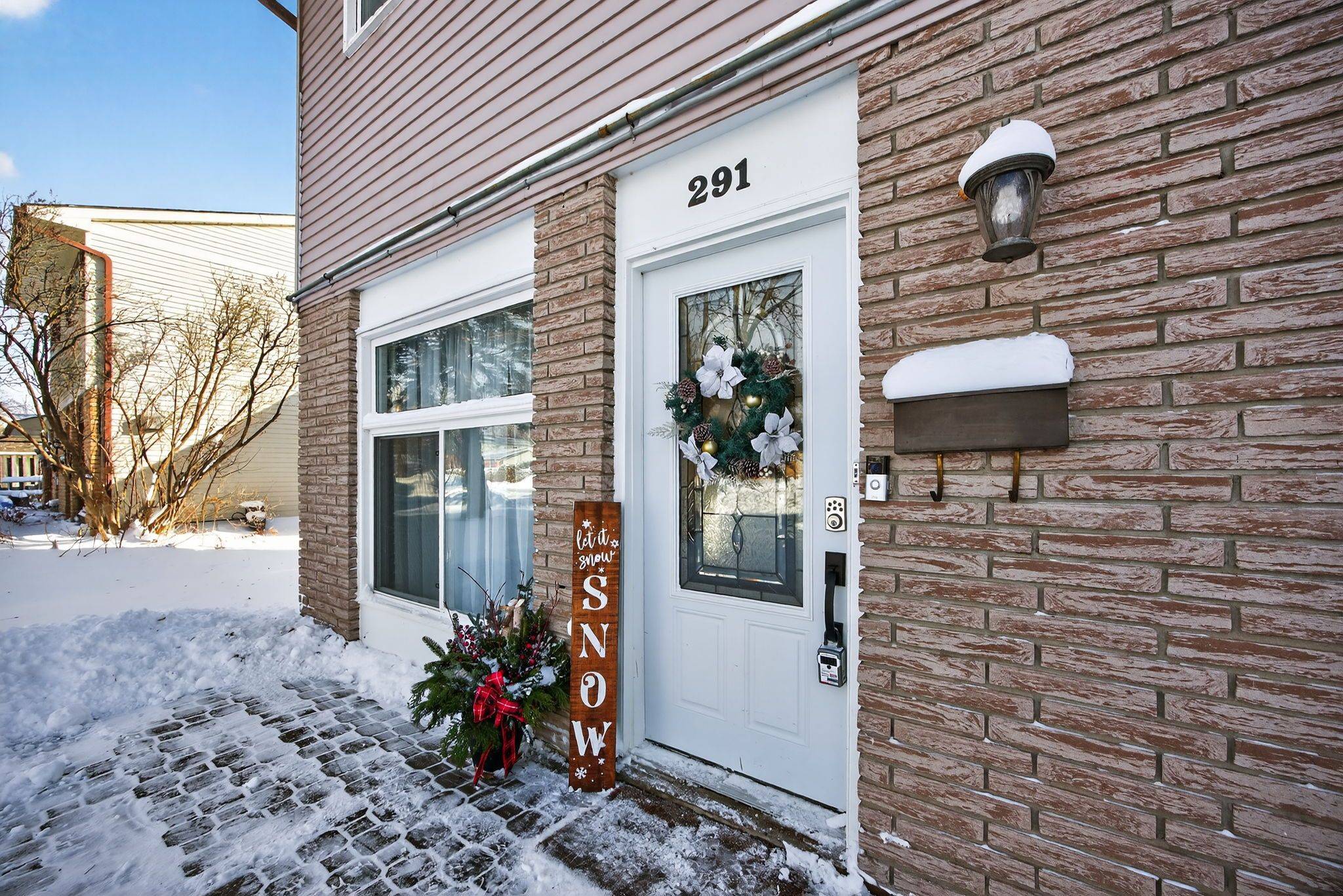 Georgina, ON L4P 3A6,291 Annshiela DR