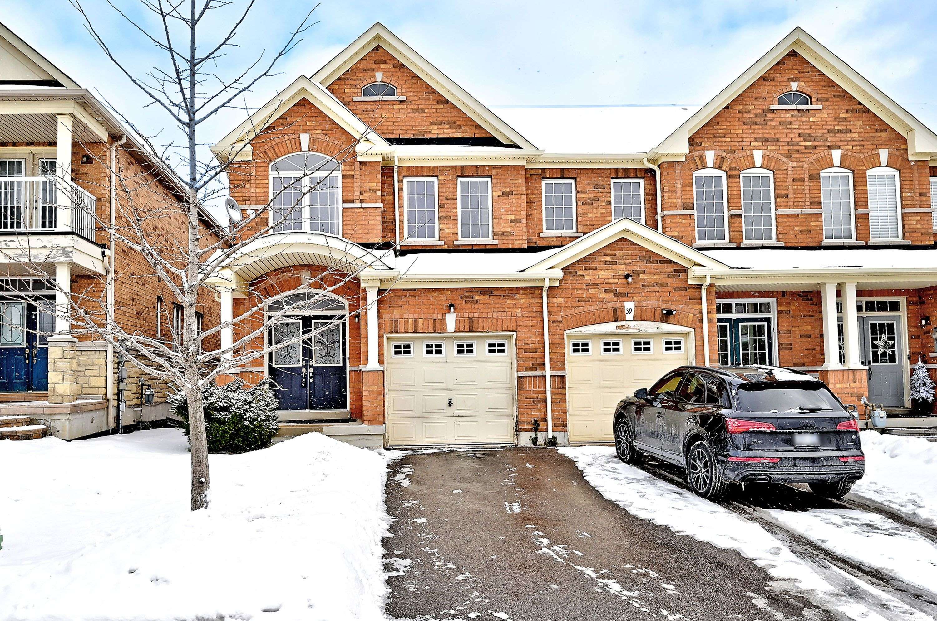 Vaughan, ON L6A 4S1,41 Big Hill CRES