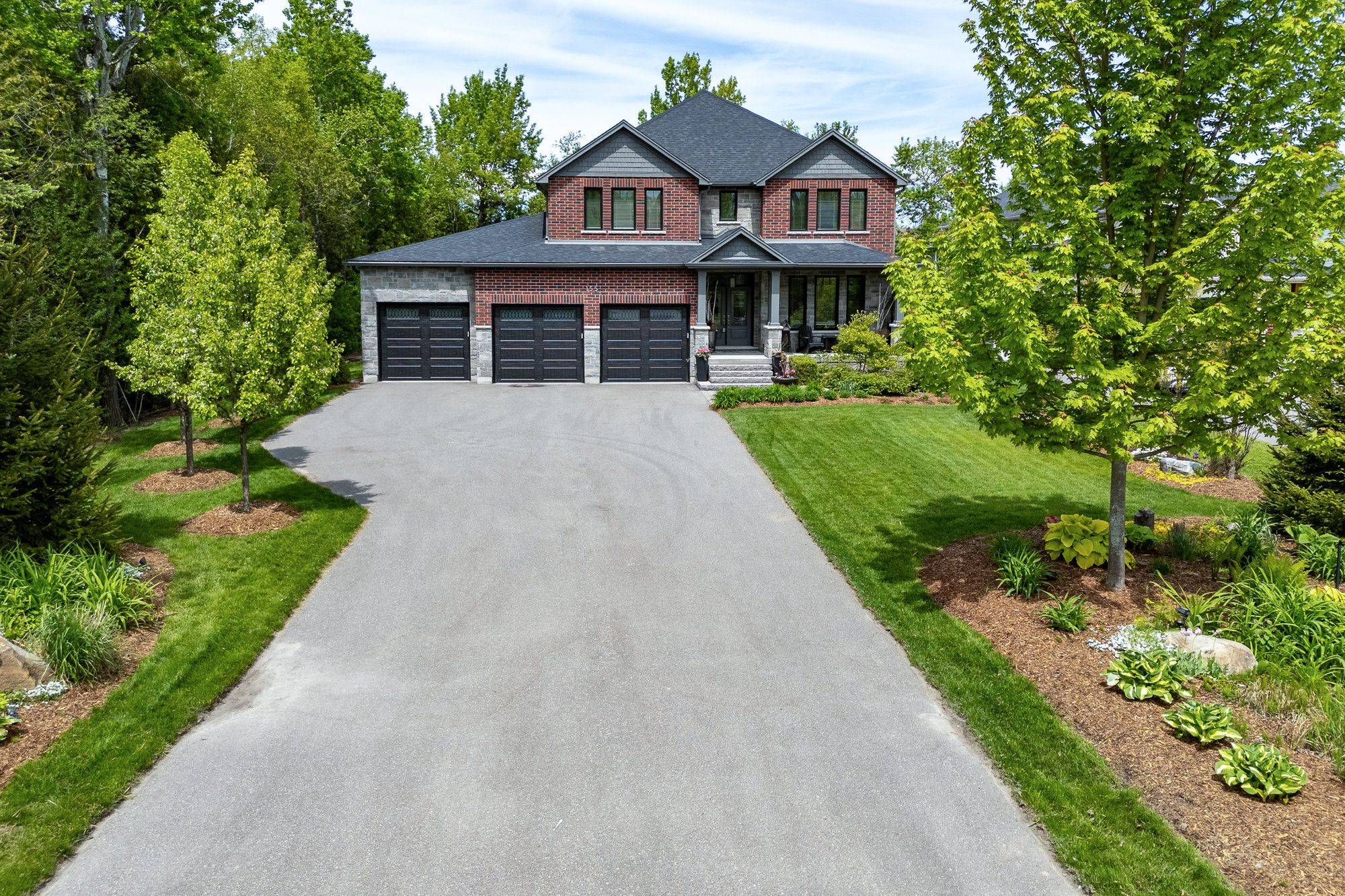 Collingwood, ON L9Y 0X2,155 Glenlake BLVD