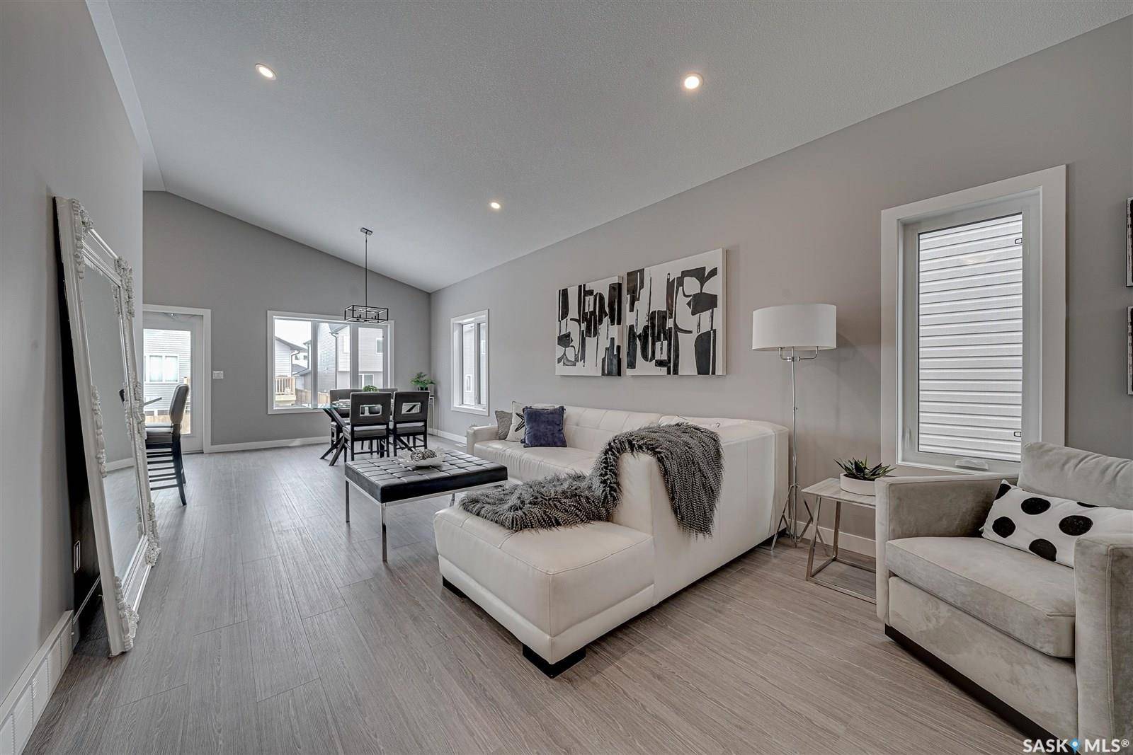 Saskatoon, SK S7V 1W1,503 Asokan AVENUE