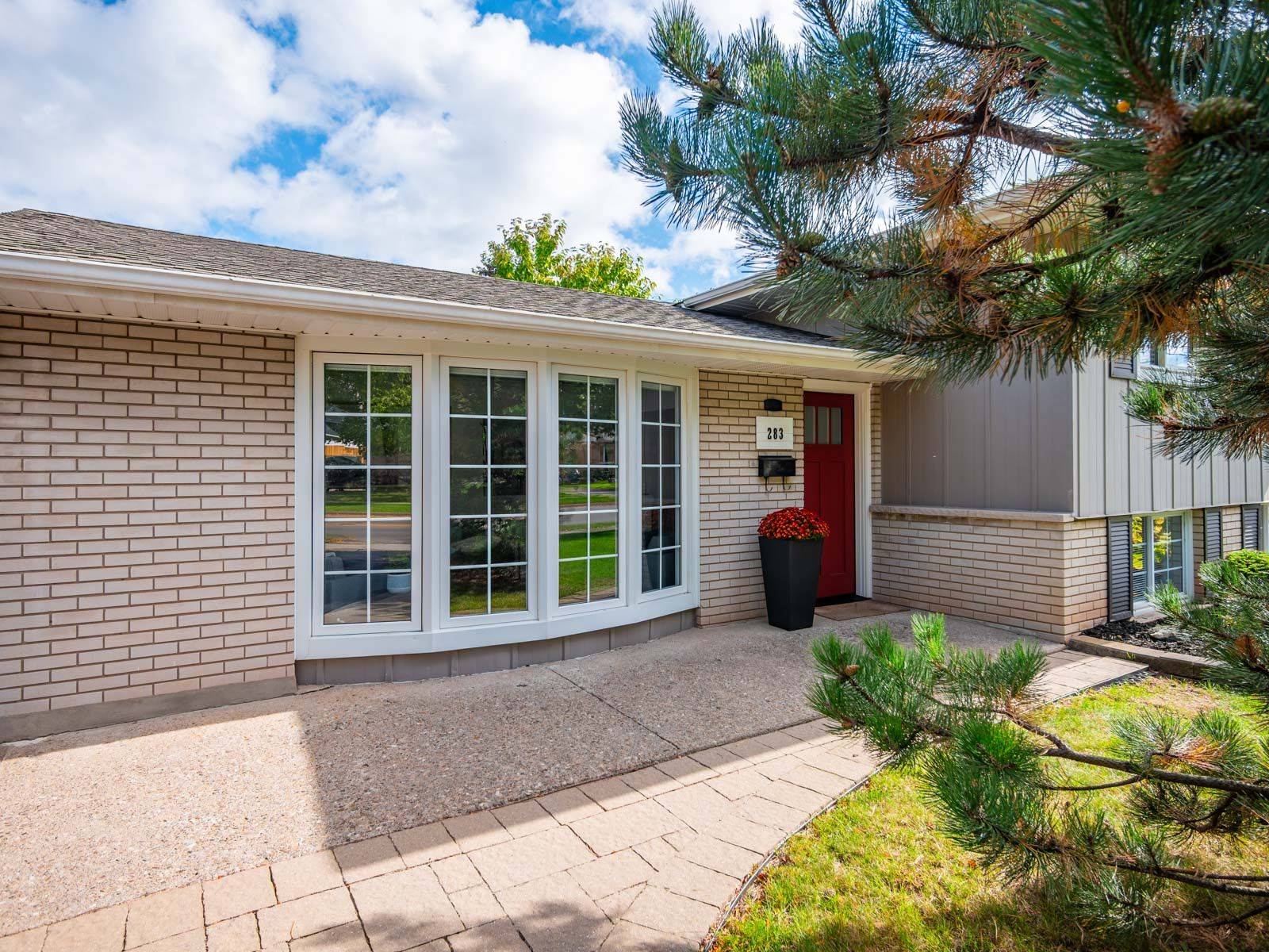 Burlington, ON L7L 4P6,283 Hampton Heath RD