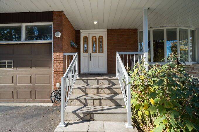 Mississauga, ON L5G 2A4,443 Atwater AVE