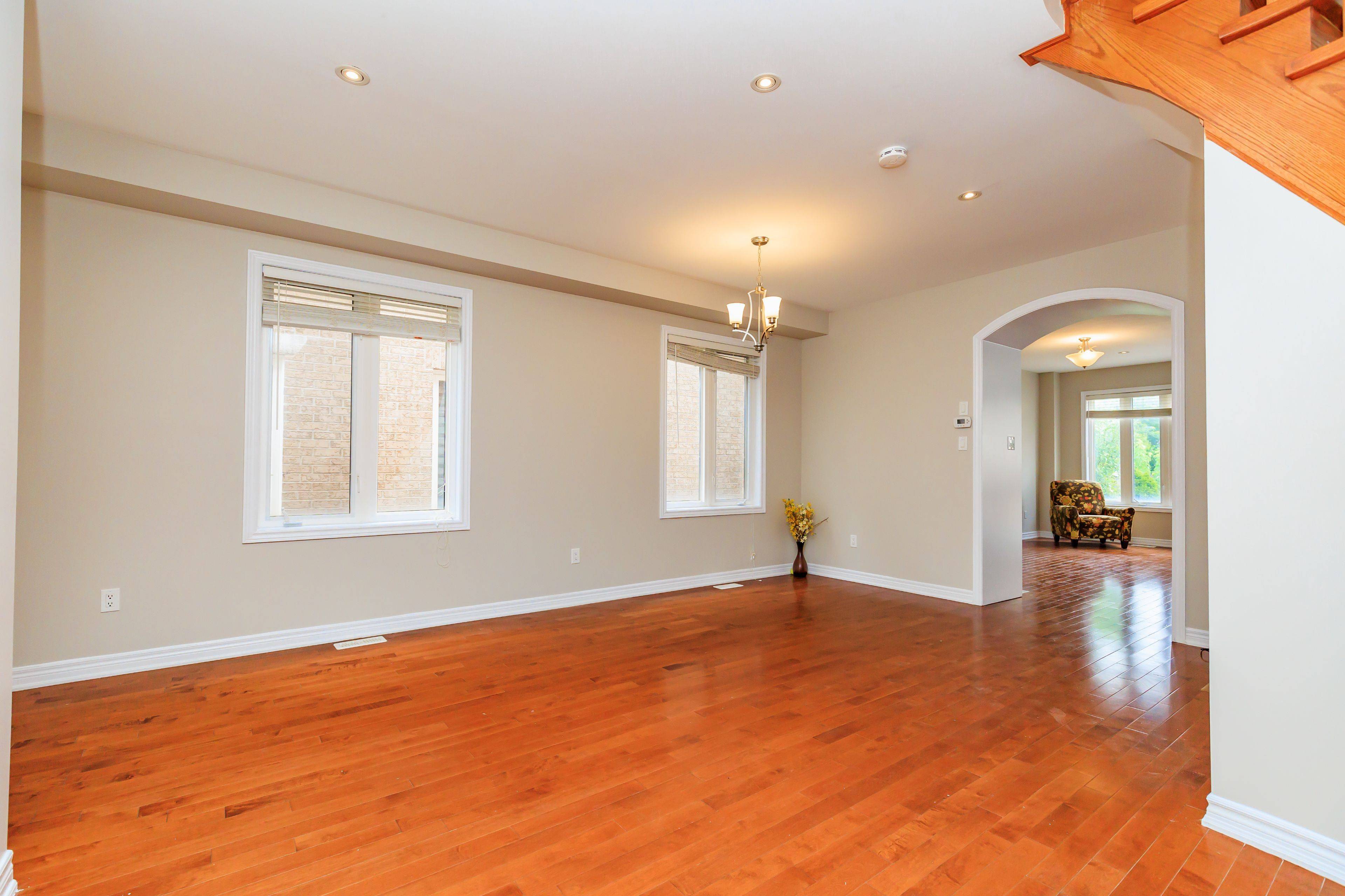 Oakville, ON L6H 0B5,1256 Jezero CRES