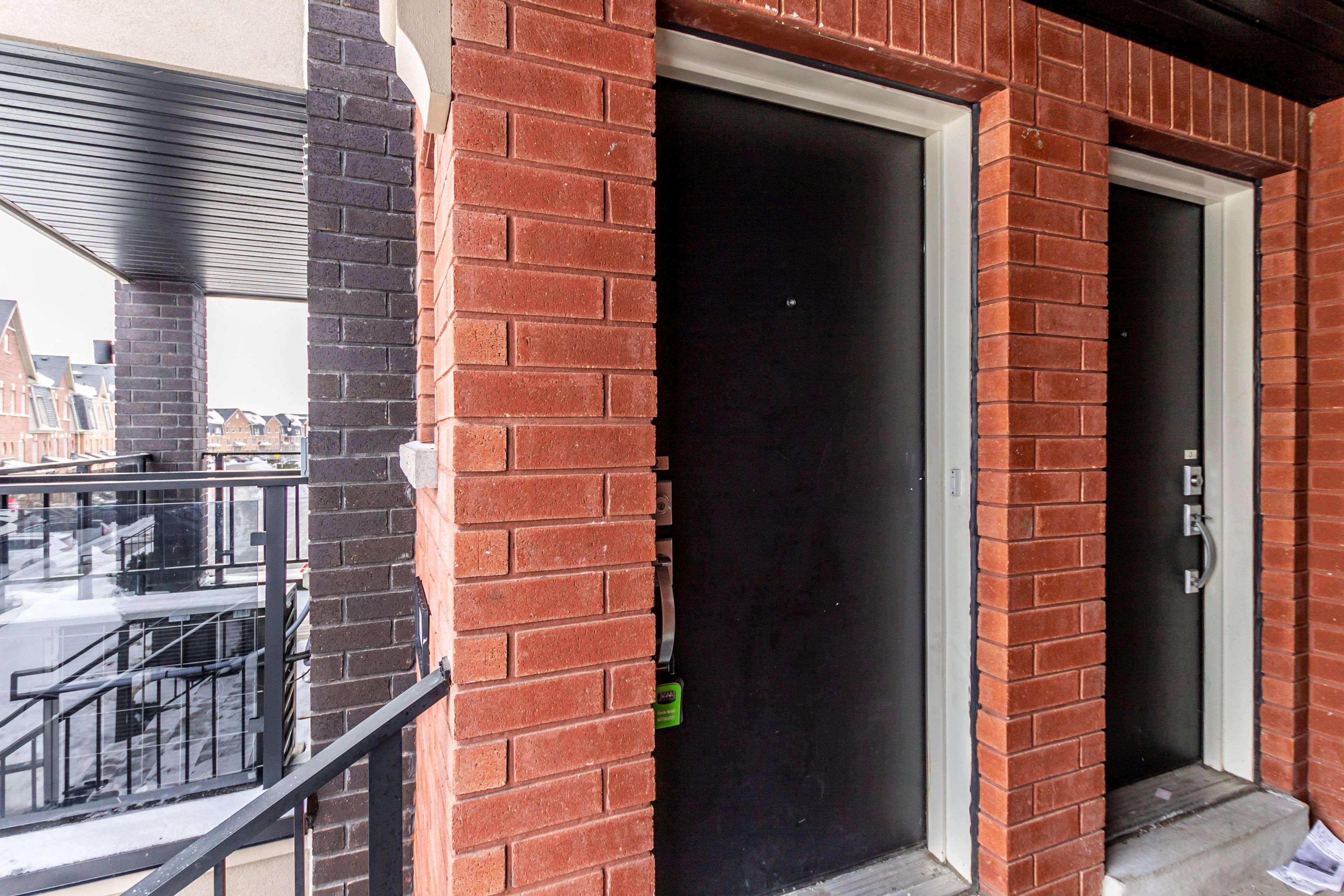 Brampton, ON L7A 5L2,165 veterans DR #2