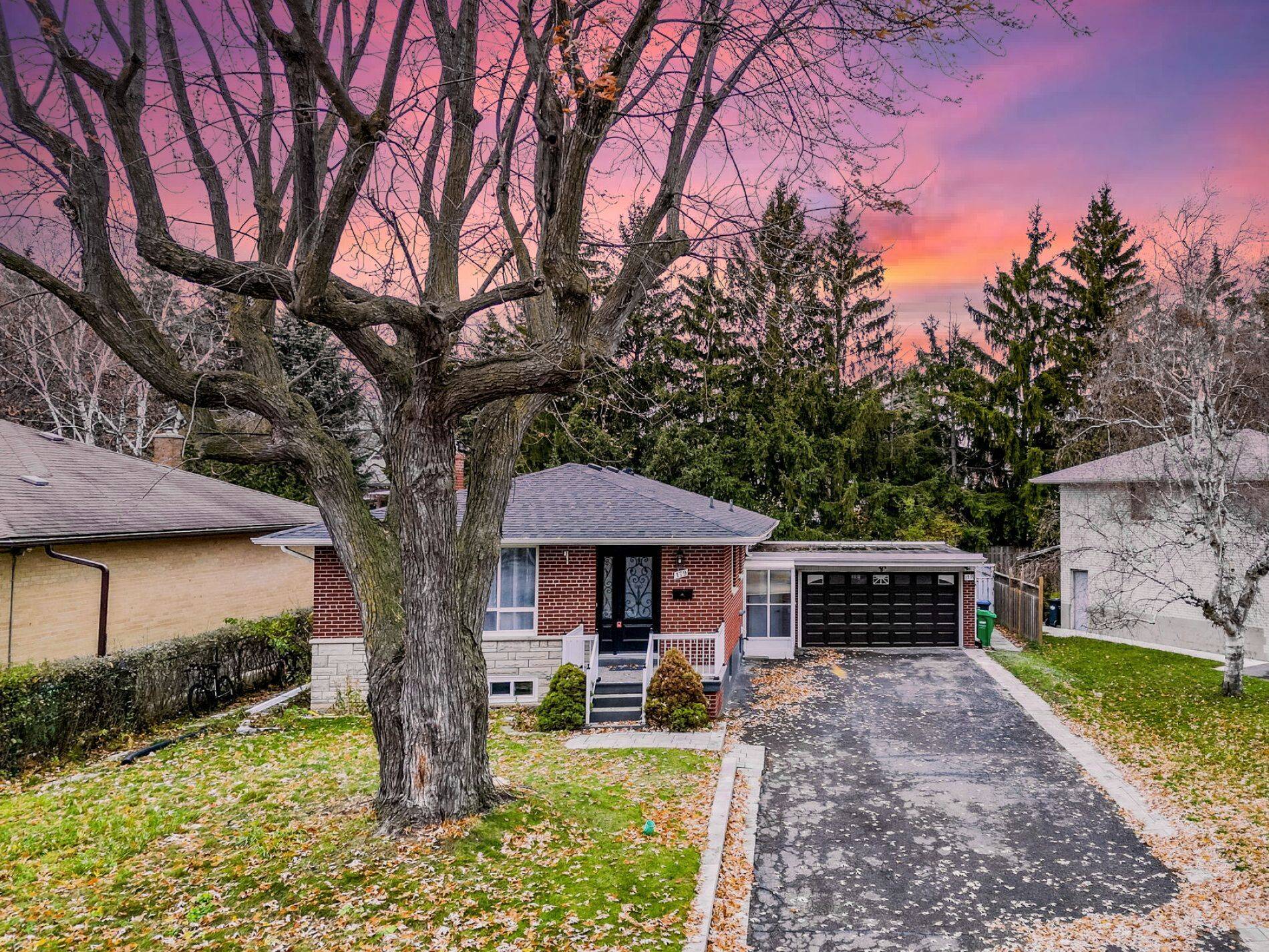 Brampton, ON L6Y 1R8,179 Elizabeth ST S