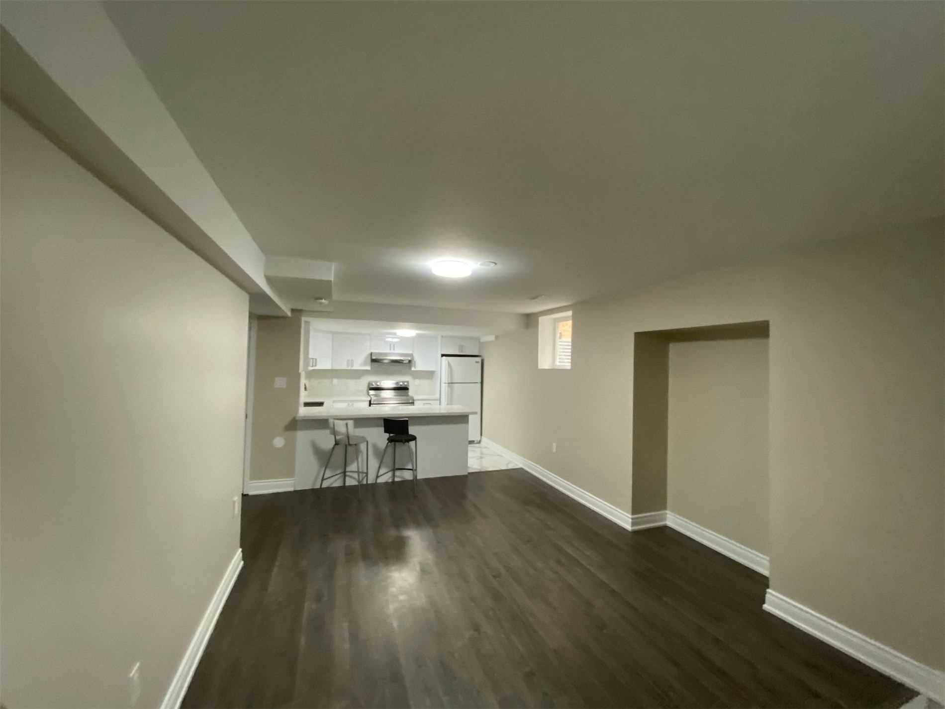 Mississauga, ON L5L 3X7,4127 Loyalist DR #Lower