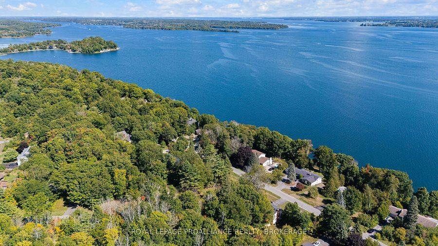 Kingston, ON K7L 4V1,40 Riverside DR