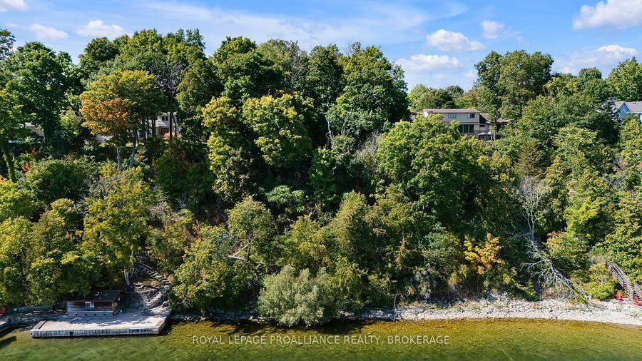 Kingston, ON K7L 4V1,40 Riverside DR