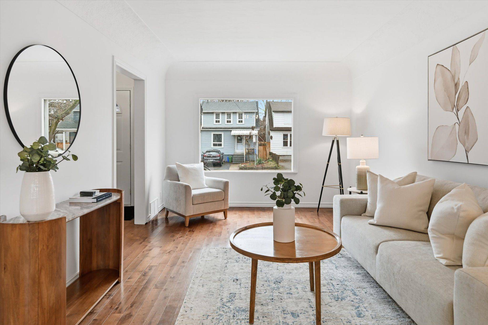 Hamilton, ON L8H 1G8,491 Dunsmure RD