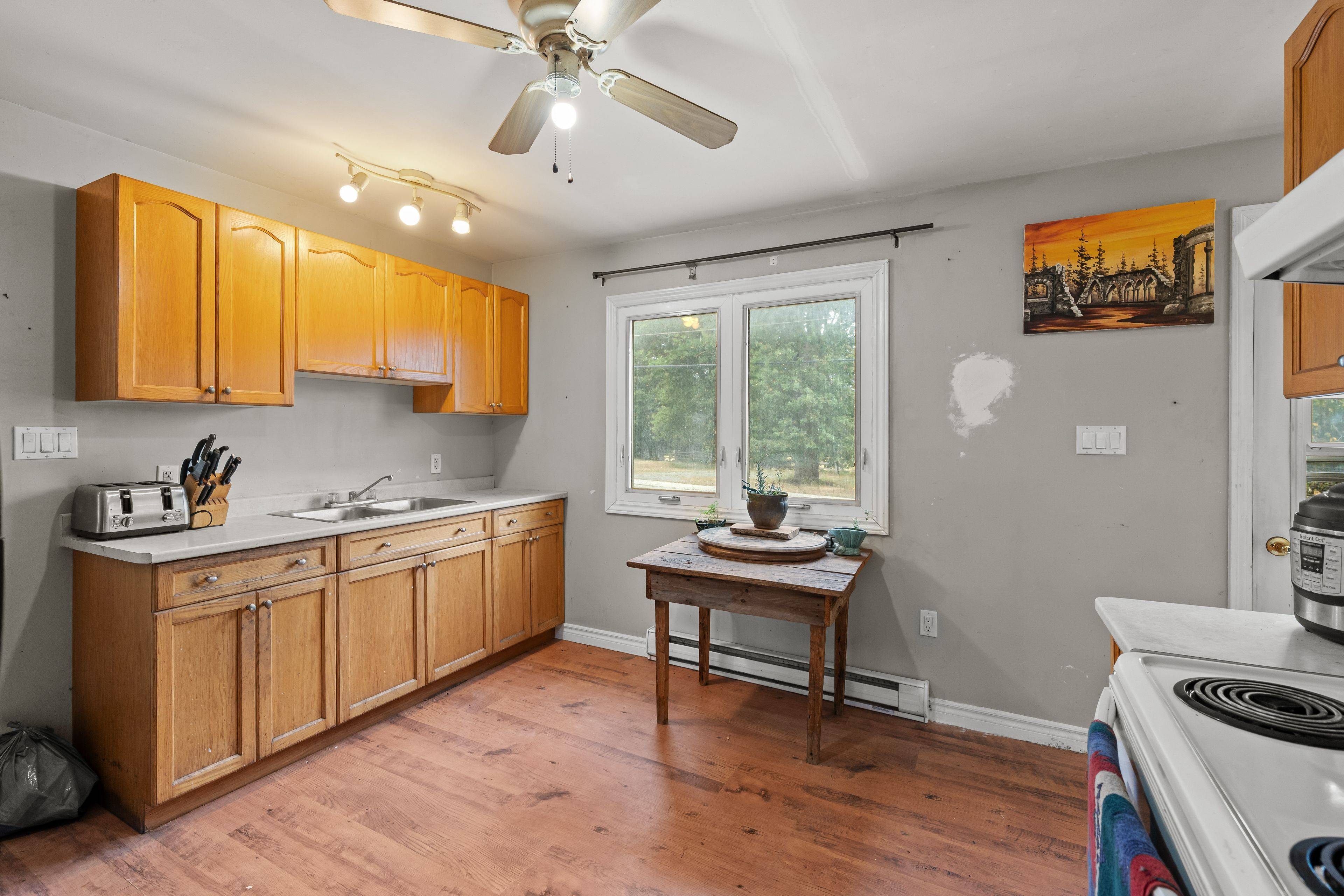 Frontenac, ON K0H 1X0,3734 Battersea RD