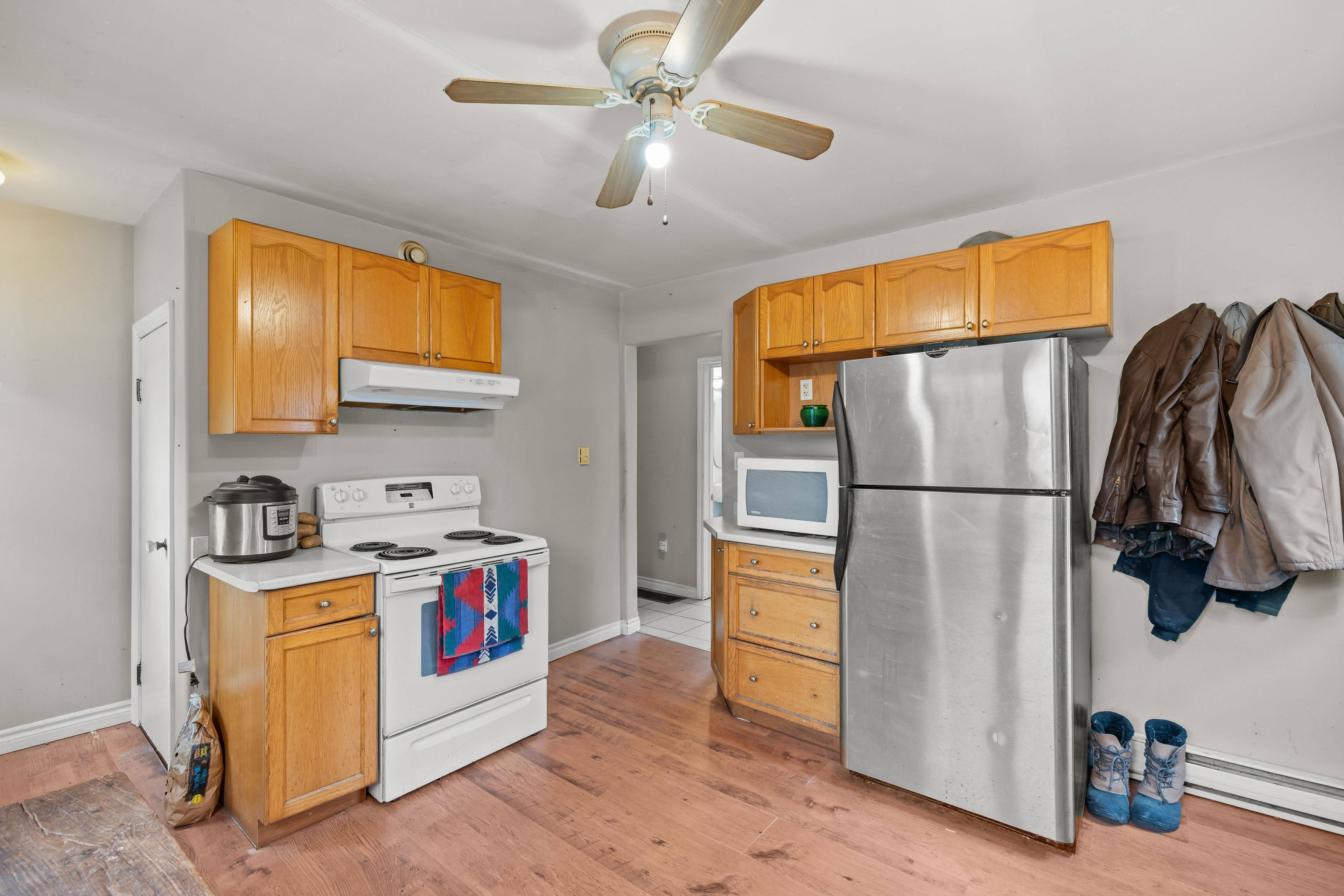 Frontenac, ON K0H 1X0,3734 Battersea RD