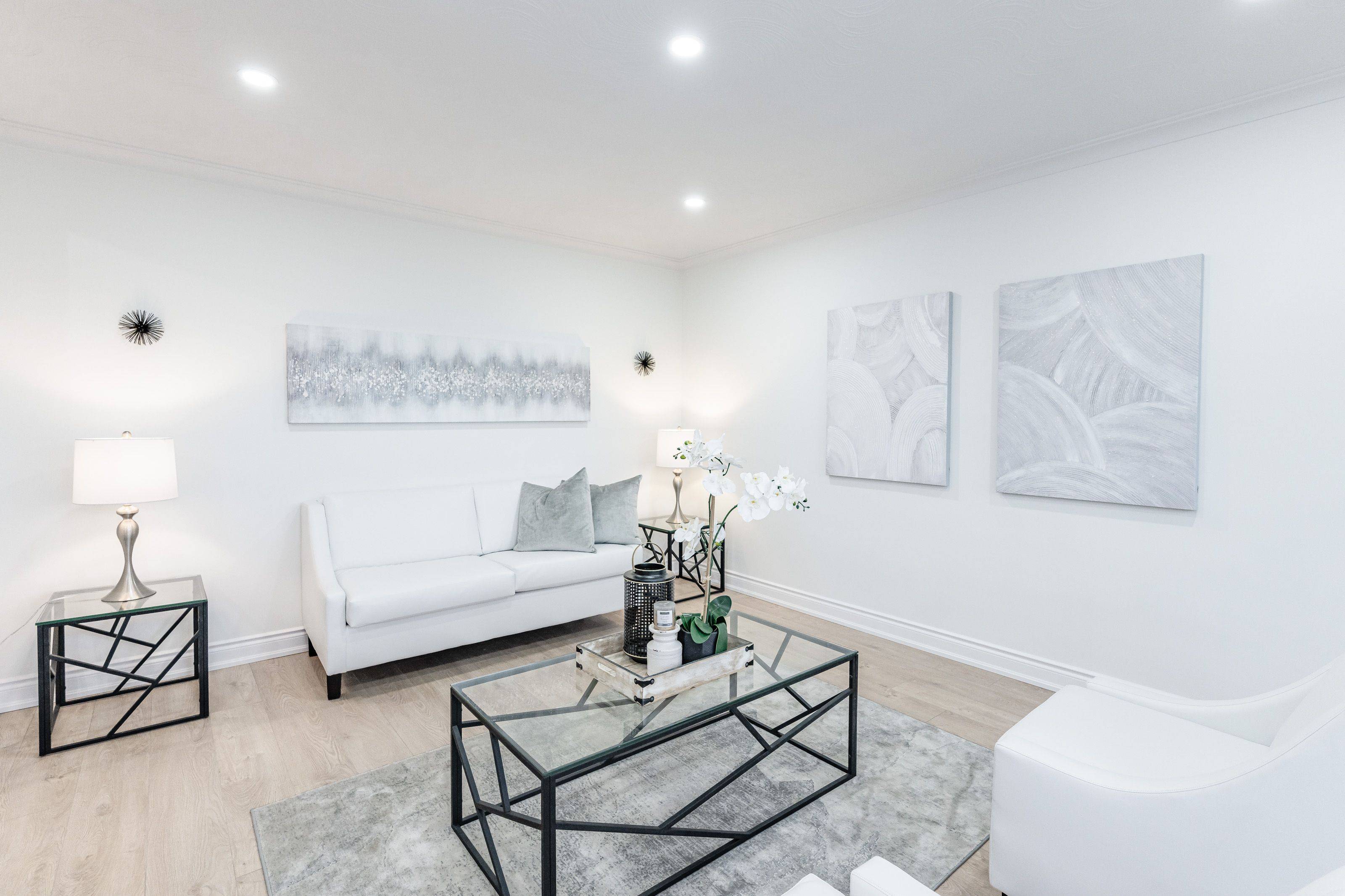 Niagara Falls, ON L2J 2J8,3045 Portage RD