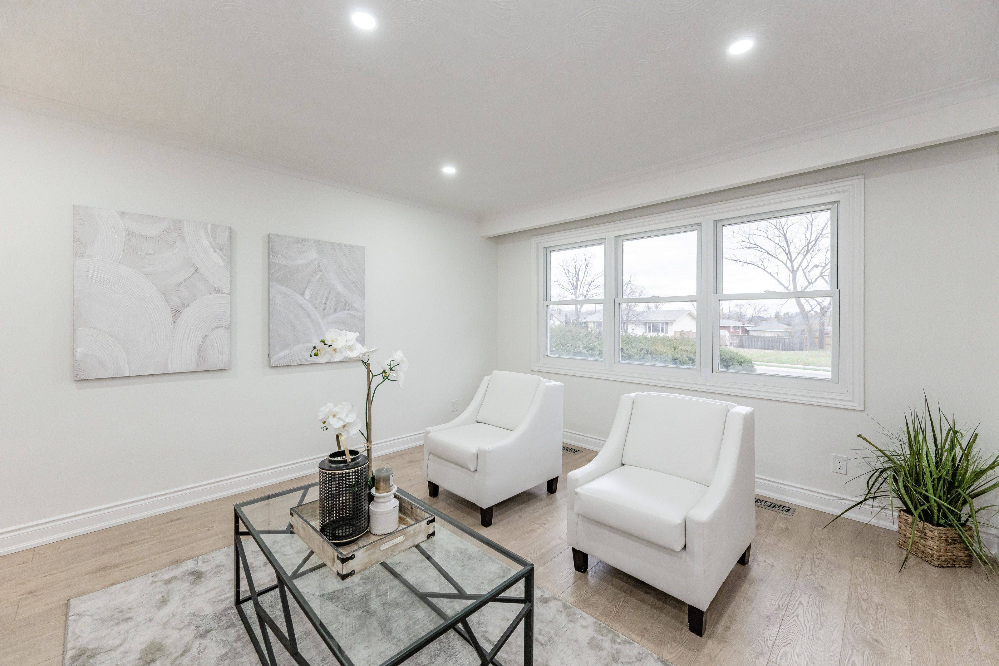 Niagara Falls, ON L2J 2J8,3045 Portage RD