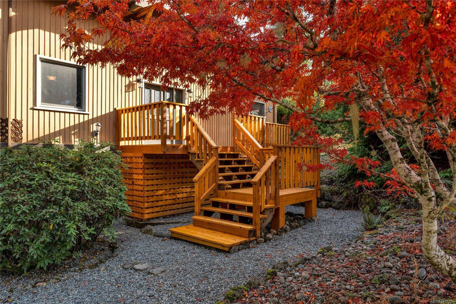 Youbou, BC V0R 3E1,8105 Miracle Close