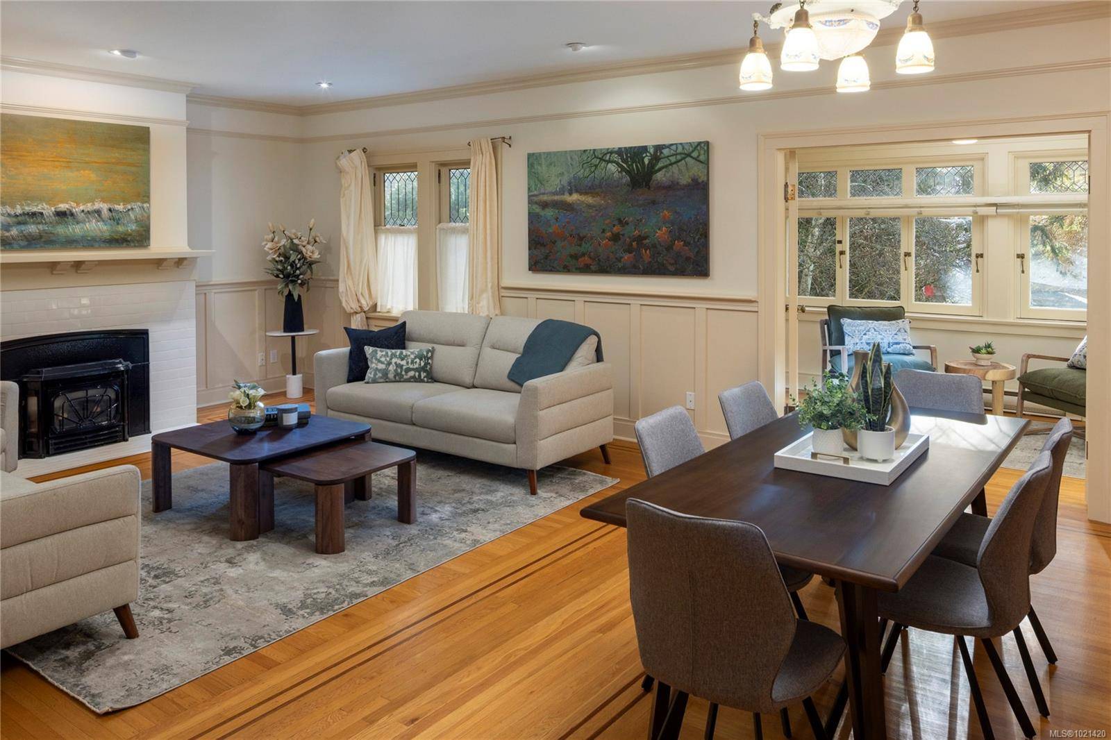 Victoria, BC V8S 3R3,753 Pemberton Rd #1