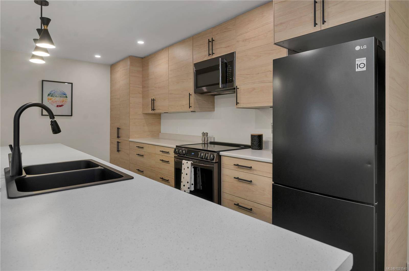 Campbell River, BC V9W 6T6,585 Dogwood St S #305