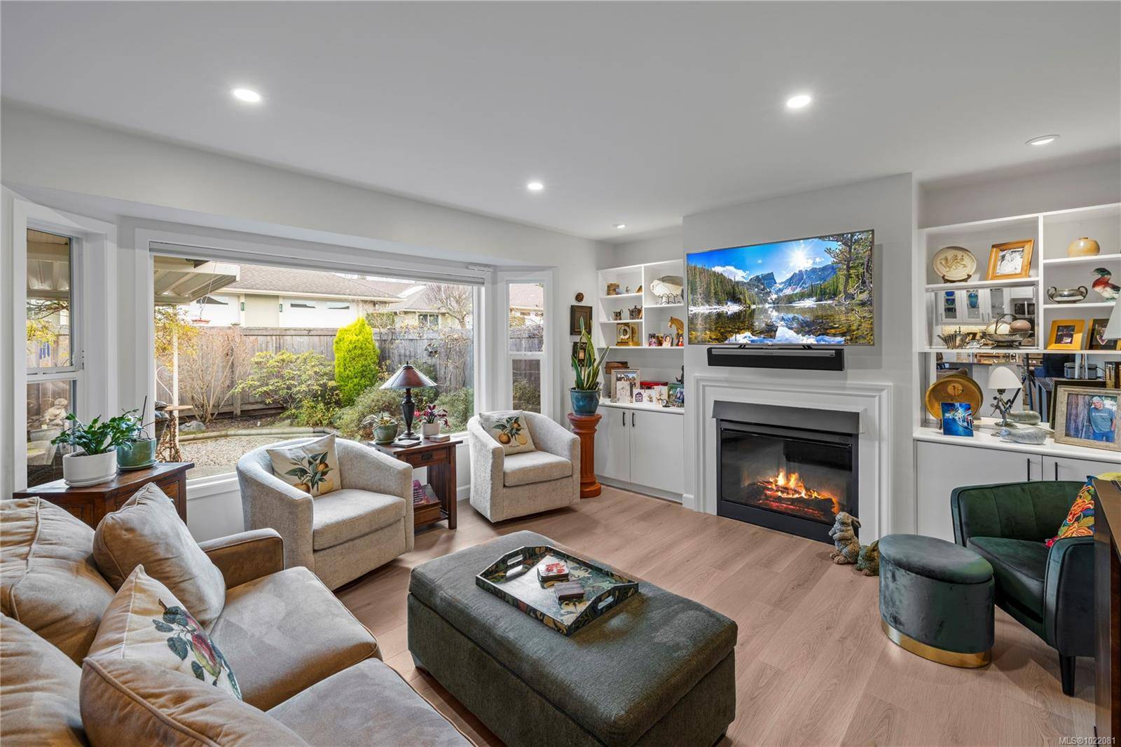 Qualicum Beach, BC V9K 1N9,800 Primrose St #8