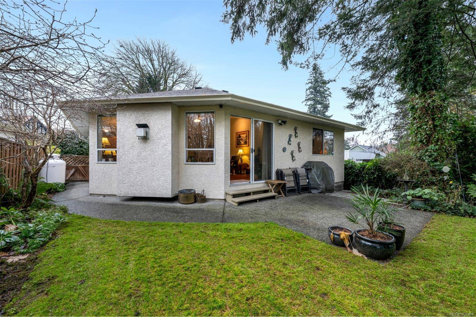 Duncan, BC V9L 2J5,732 Park Pl