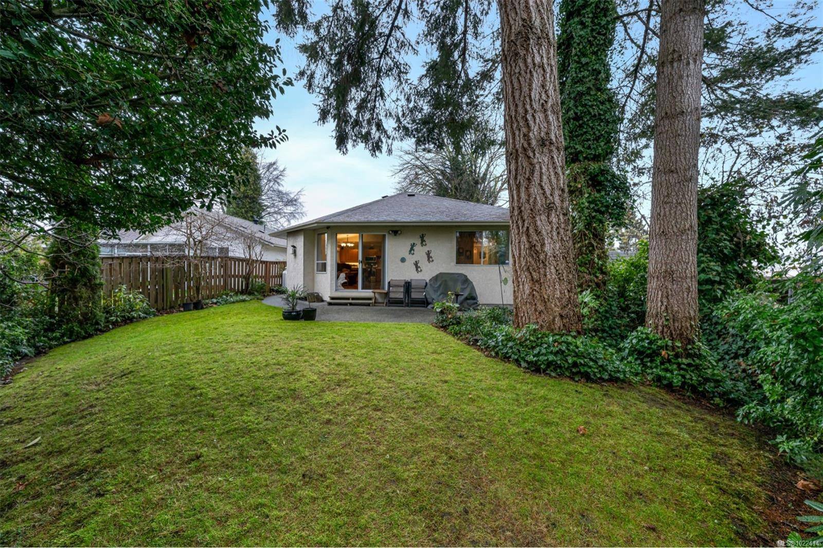 Duncan, BC V9L 2J5,732 Park Pl