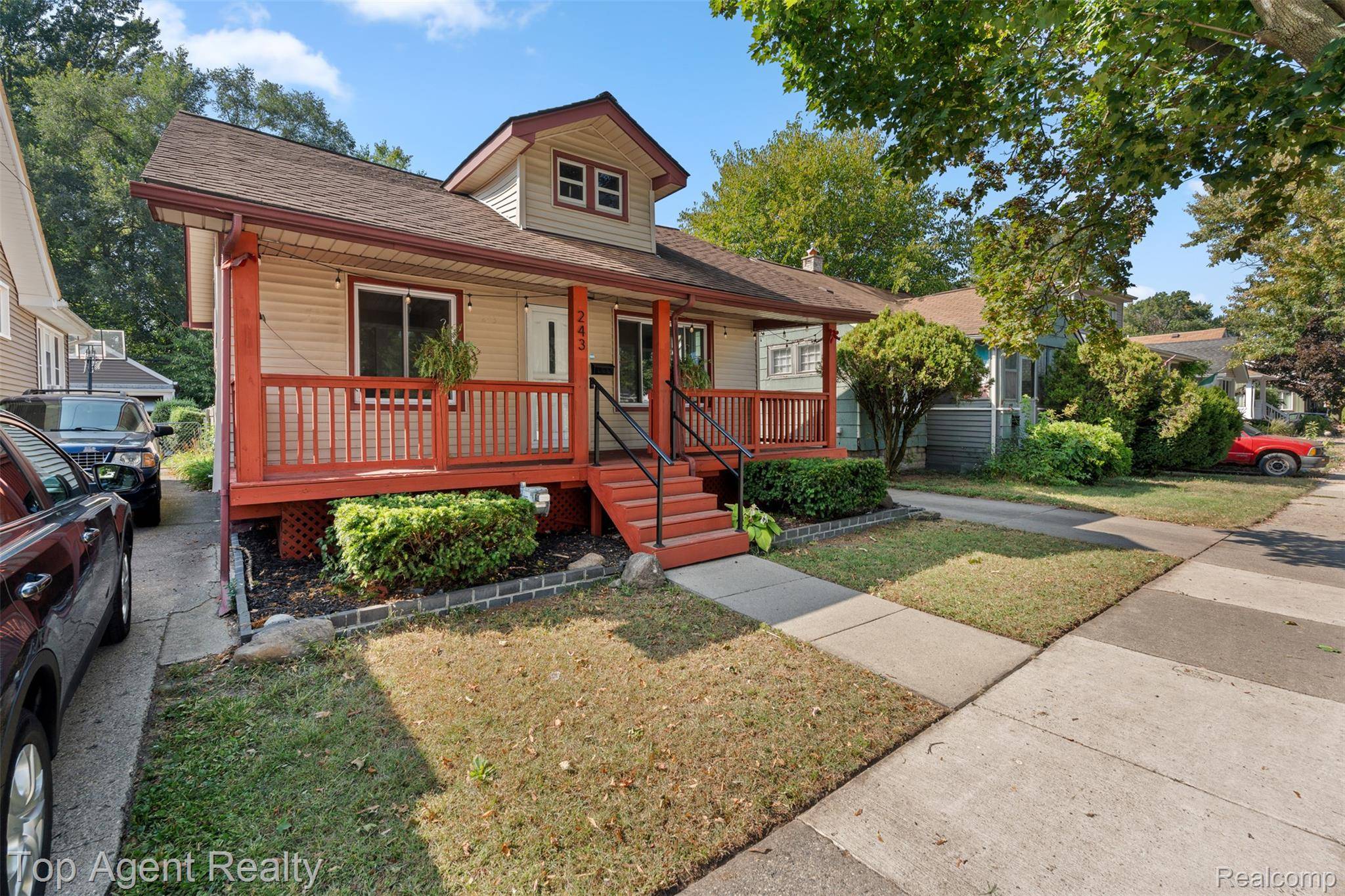 Ferndale, MI 48220,243 Edgewood PL