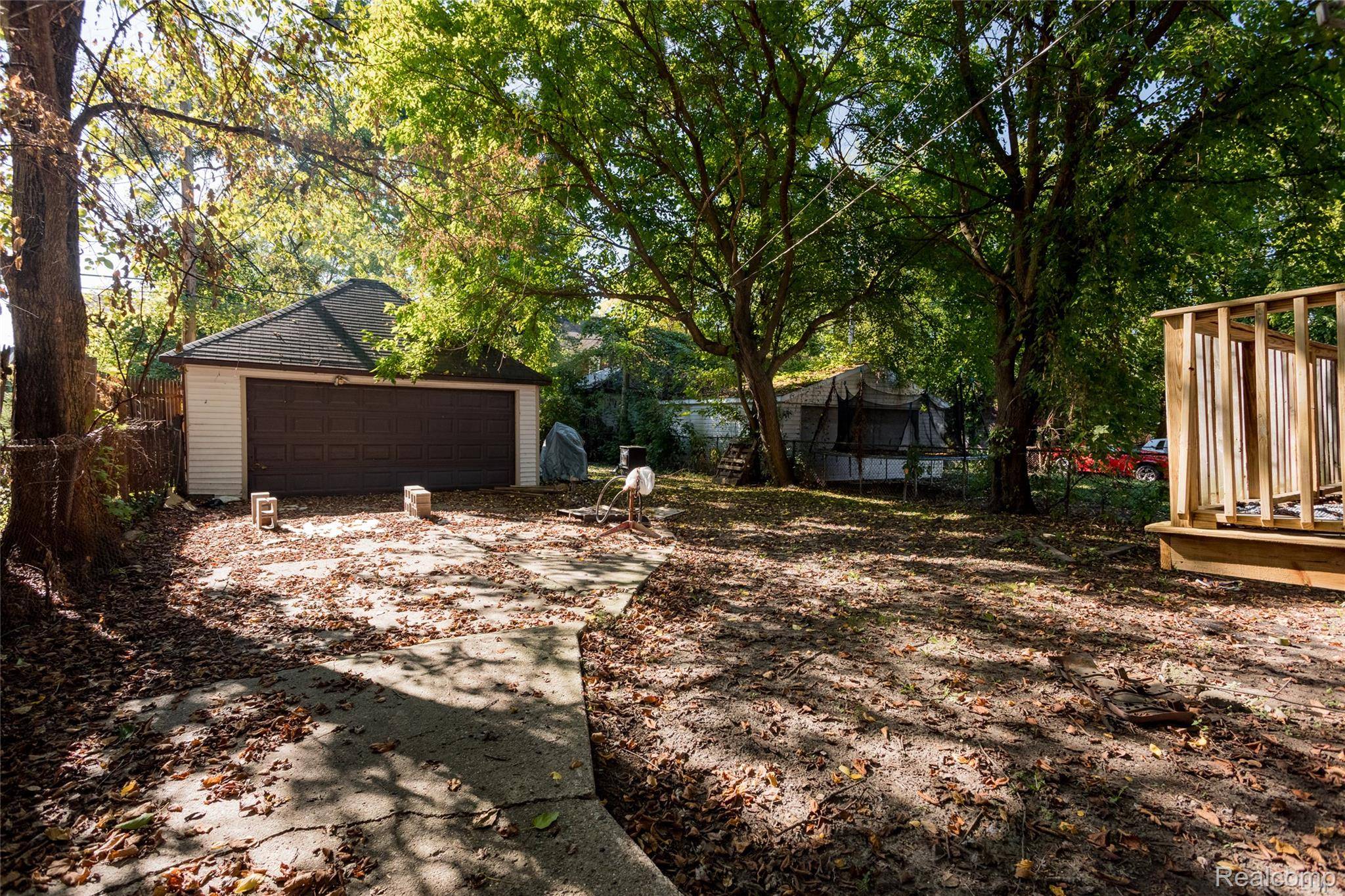 Detroit, MI 48224,5783 Yorkshire RD