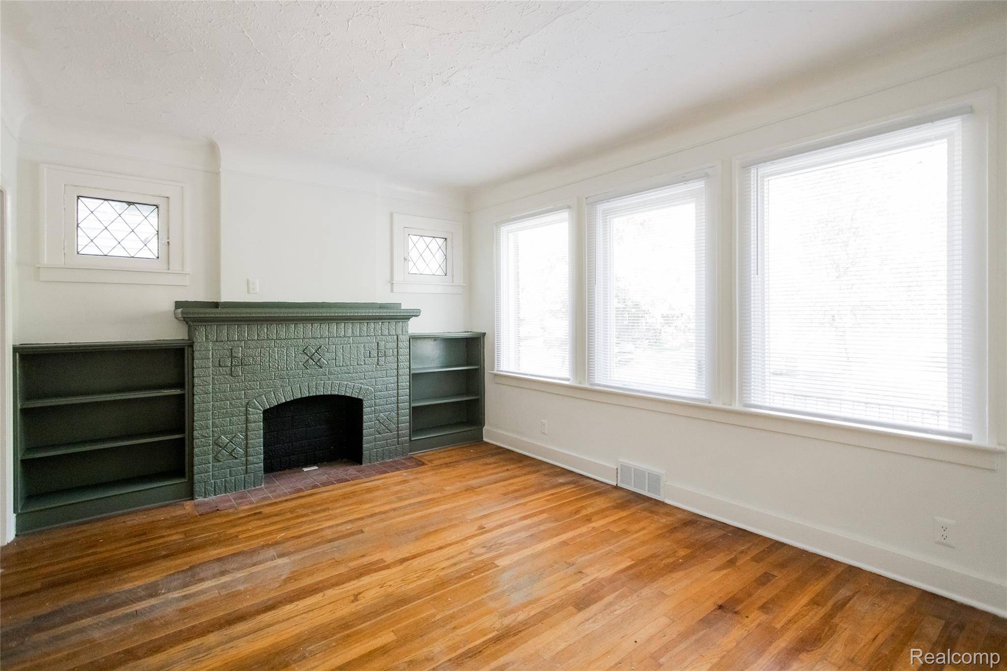 Detroit, MI 48224,5783 Yorkshire RD