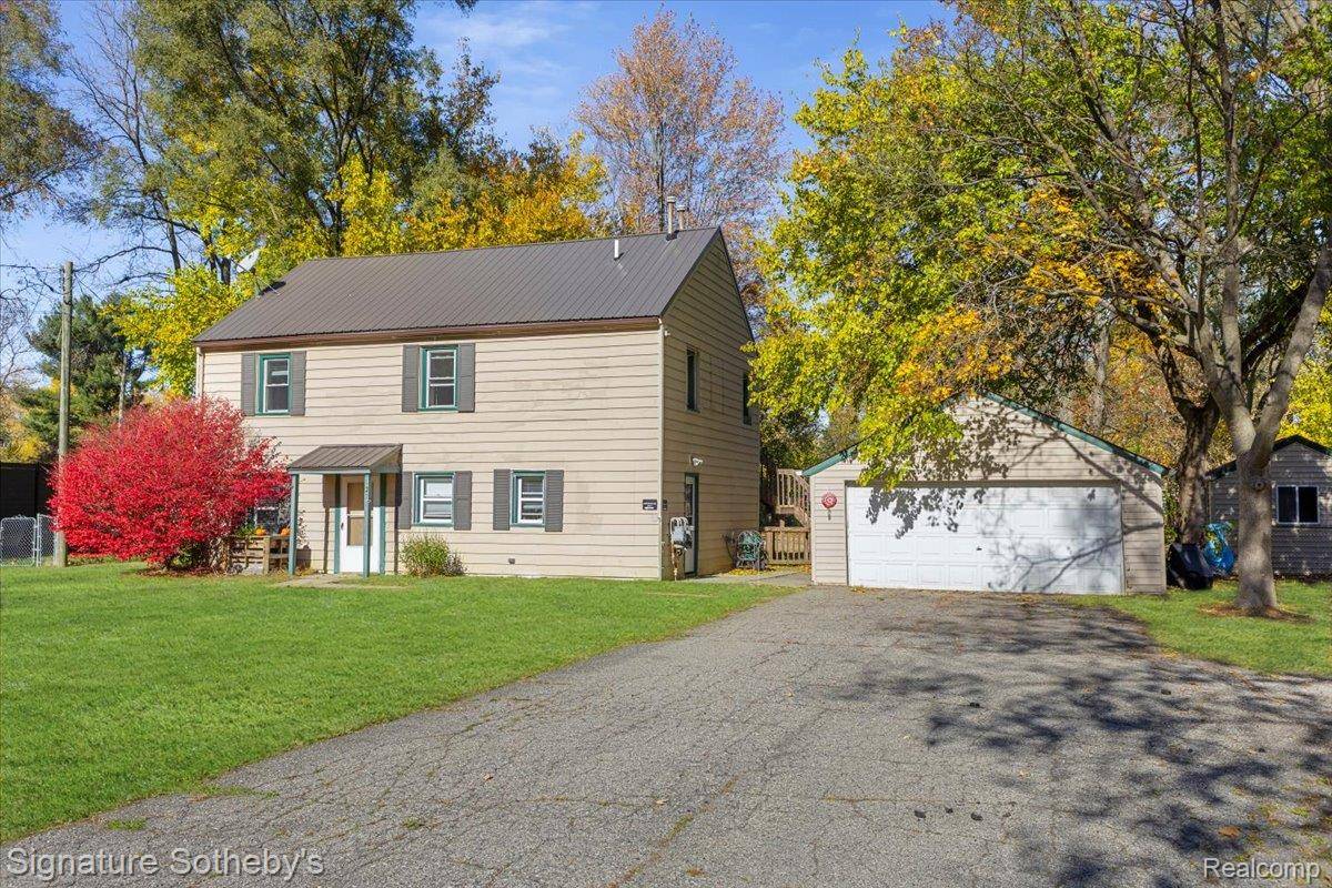 Waterford, MI 48329,6270 BARKER #2 DR