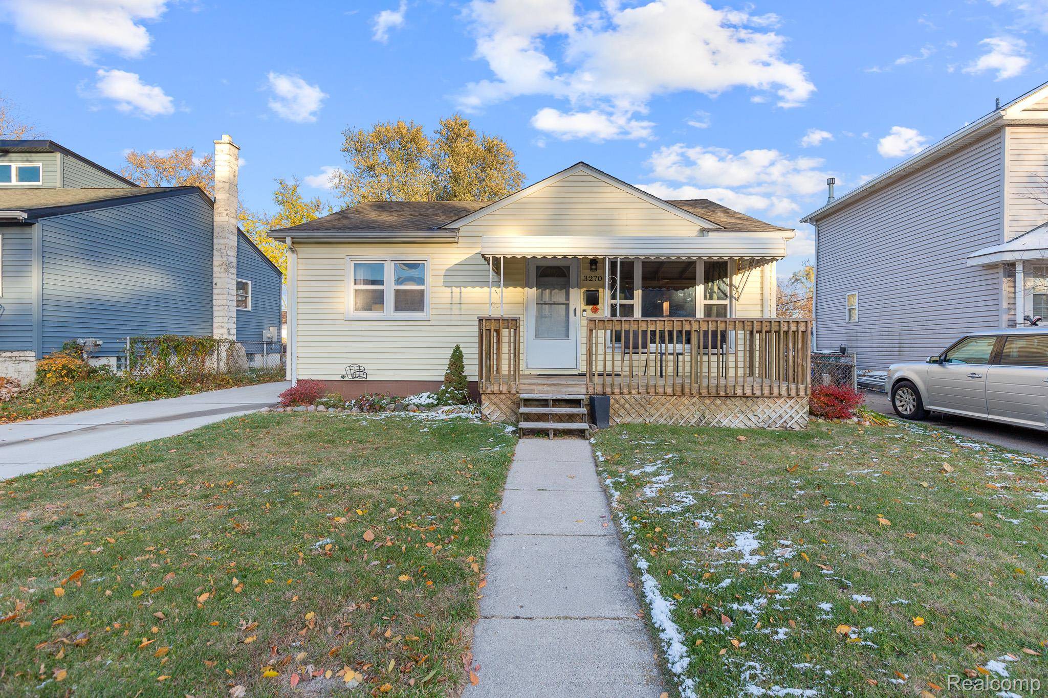 Fenton, MI 48220,3270 Minerva ST