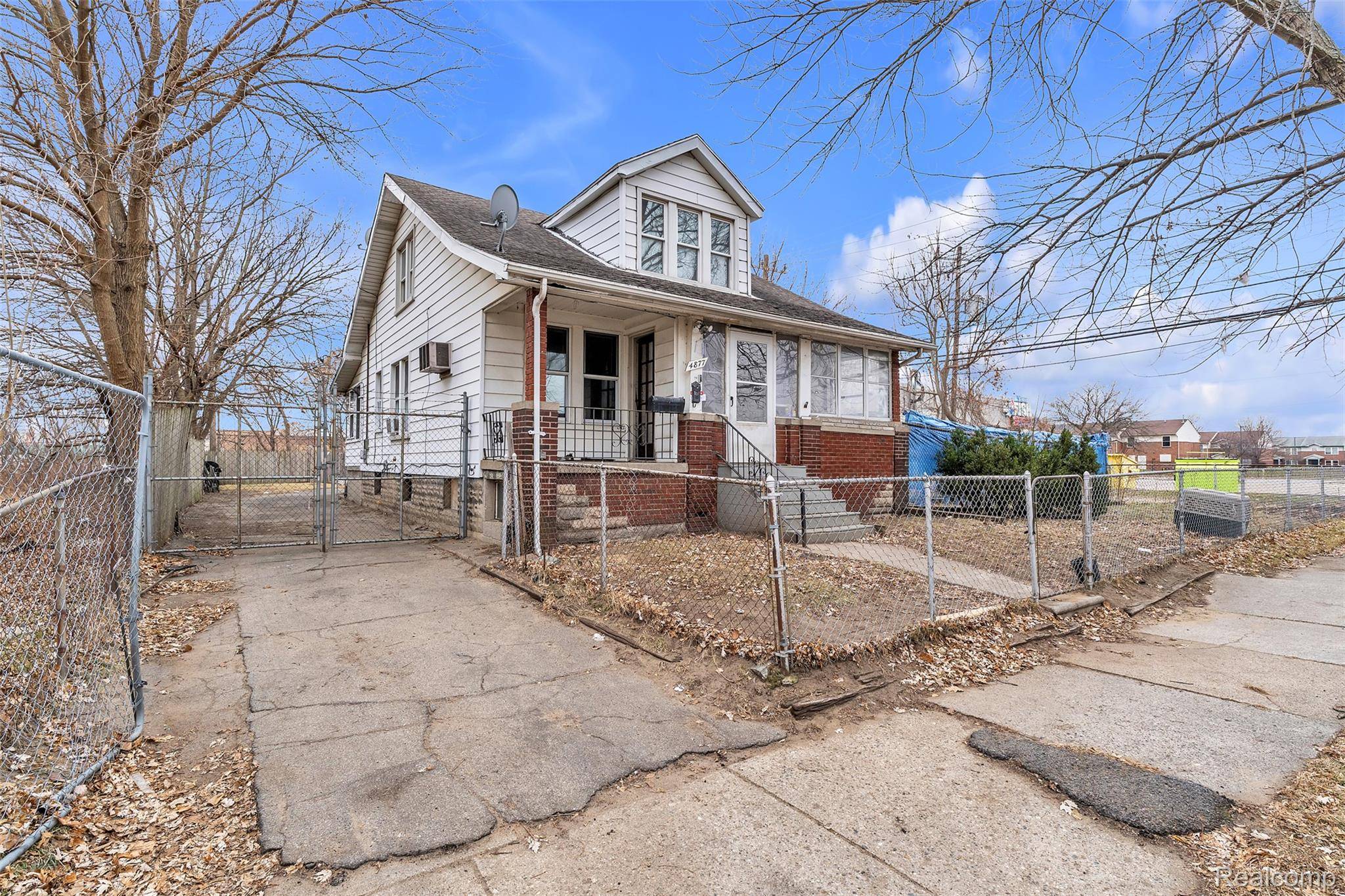 Detroit, MI 48215,4877 Maynard ST