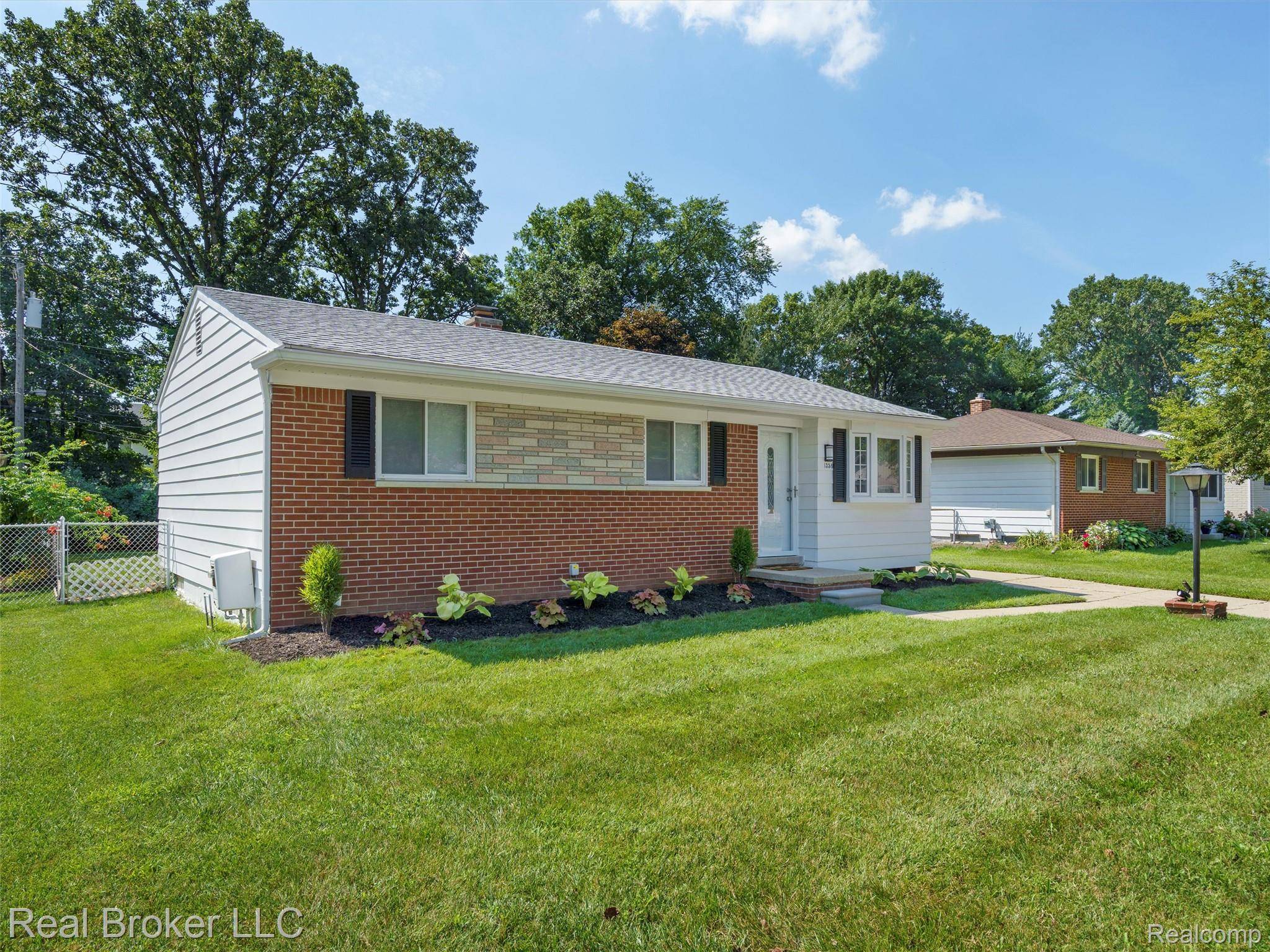 Troy, MI 48083,1358 Boyd ST