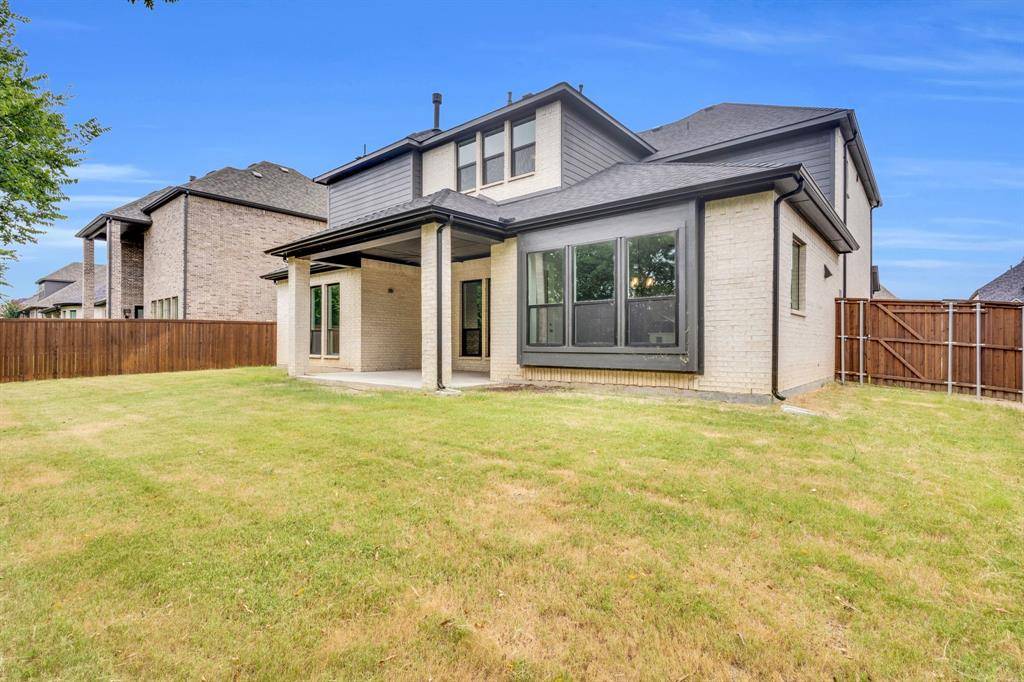 Rockwall, TX 75087,624 Singing Water Drive