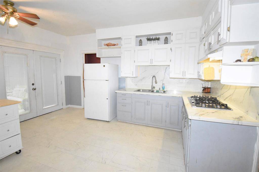 Rising Star, TX 76471,510 S Main