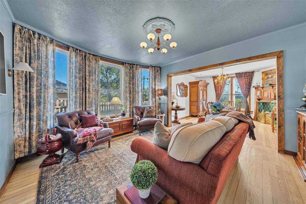 Maypearl, TX 76064,410 Main Street