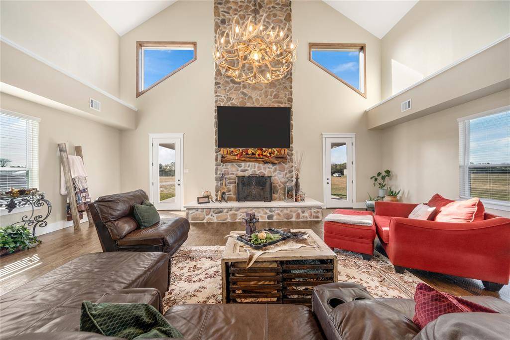 Quinlan, TX 75474,3106 County Road 2526