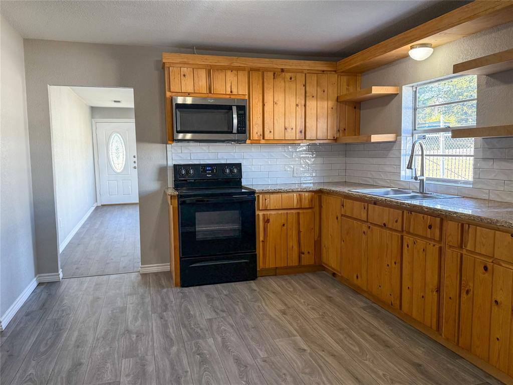 Mount Pleasant, TX 75455,2410 N Jefferson