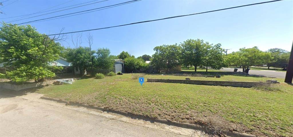 Lampasas, TX 76550,1115 W 1st Street