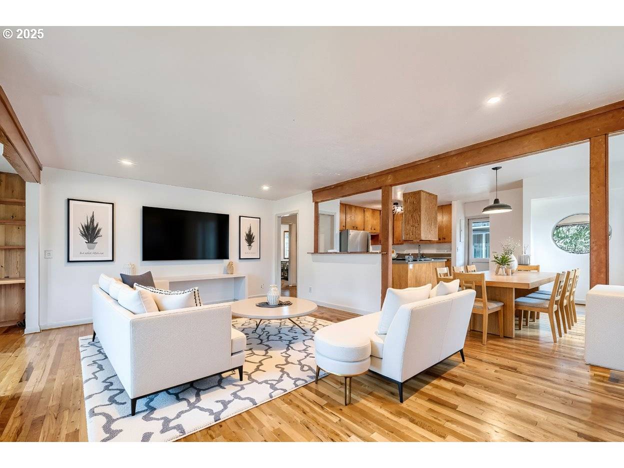 Eugene, OR 97403,892 Sprague ST