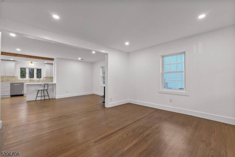 Chester Boro, NJ 07930,143 Maple Ave