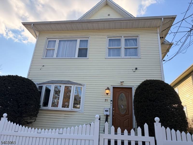 Garfield City, NJ 07026,35 Marsellus Pl #1