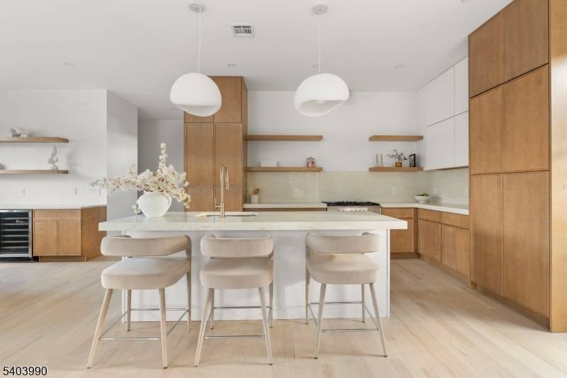 Montclair Twp., NJ 07042,112 Valley Rd #B