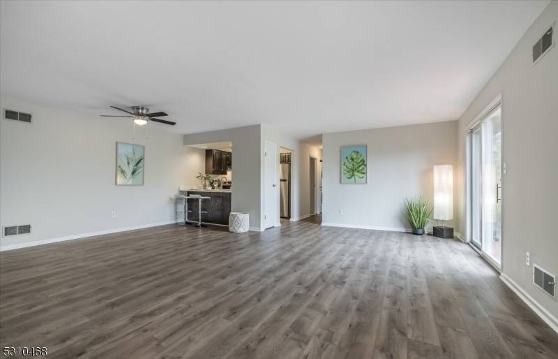 Pompton Lakes Boro, NJ 07442,317 Ringwood Ave #317