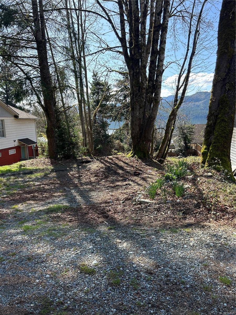 Youbou, BC V0R 3E1,LT 11 Cypress Rd