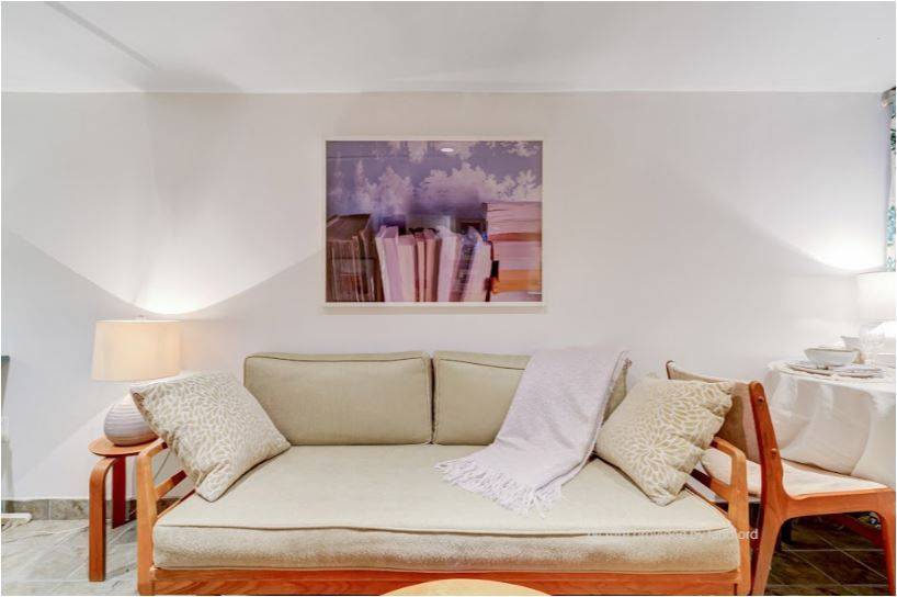 Toronto C01, ON M6K 1R4,27 Bank ST #Lower